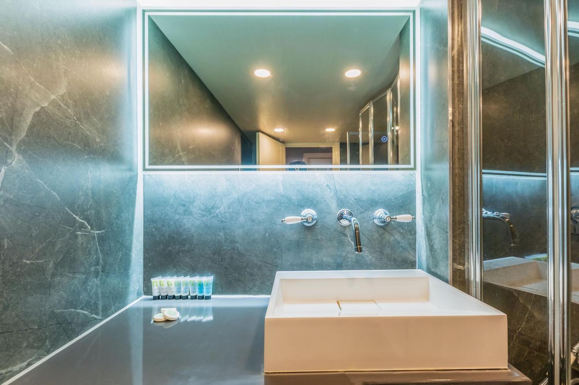 Luxury One Bedroom Flat In Westbourne Terrace Londra Esterno foto