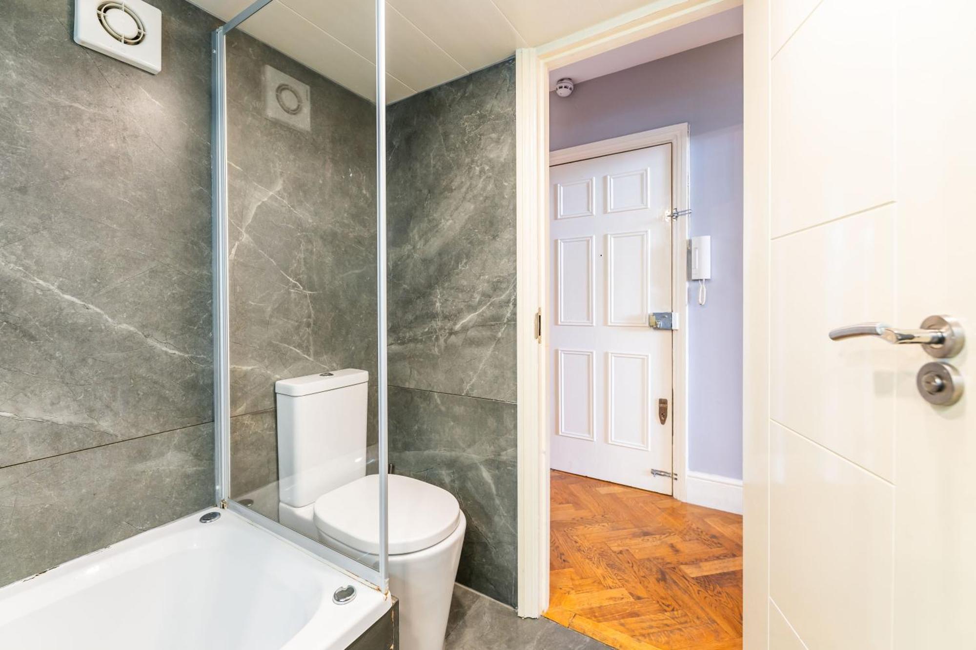 Luxury One Bedroom Flat In Westbourne Terrace Londra Esterno foto